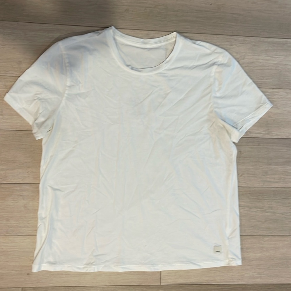 Vuori Featherlight T Shirt